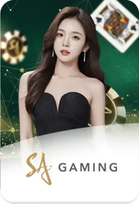 แบนเนอร์ SA Gaming คาสิโนสด พร้อมนางแบบและชิปคาสิโน สื่อถึงบาคาร่าออนไลน์ของ GOATBET123
